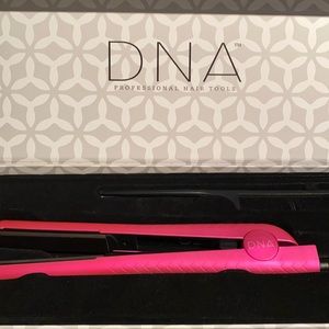 DNA Hair Tools Flat Iron